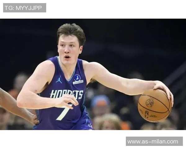 克尼佩尔高效发挥10中7三分5中3助力球队获胜贡献19分7板4助