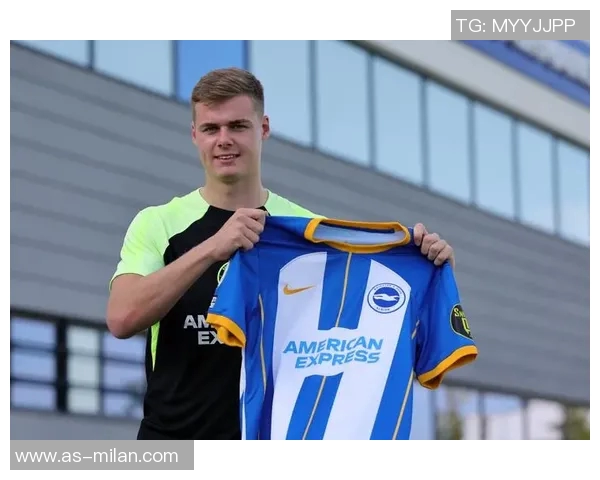 埃文弗格森重返球队合练利昂贝利继续进行单独训练